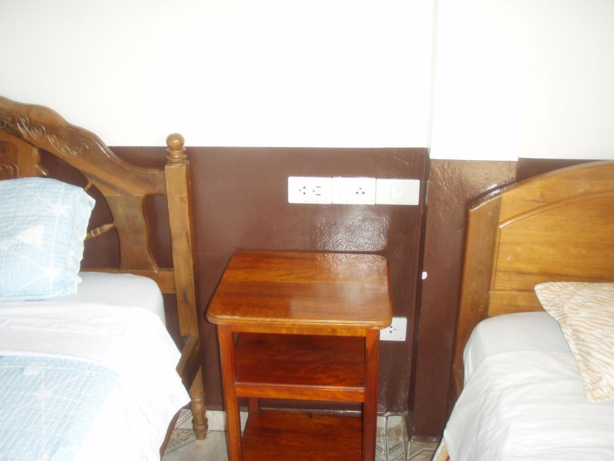 Hostal Limoncocha Тена Экстерьер фото