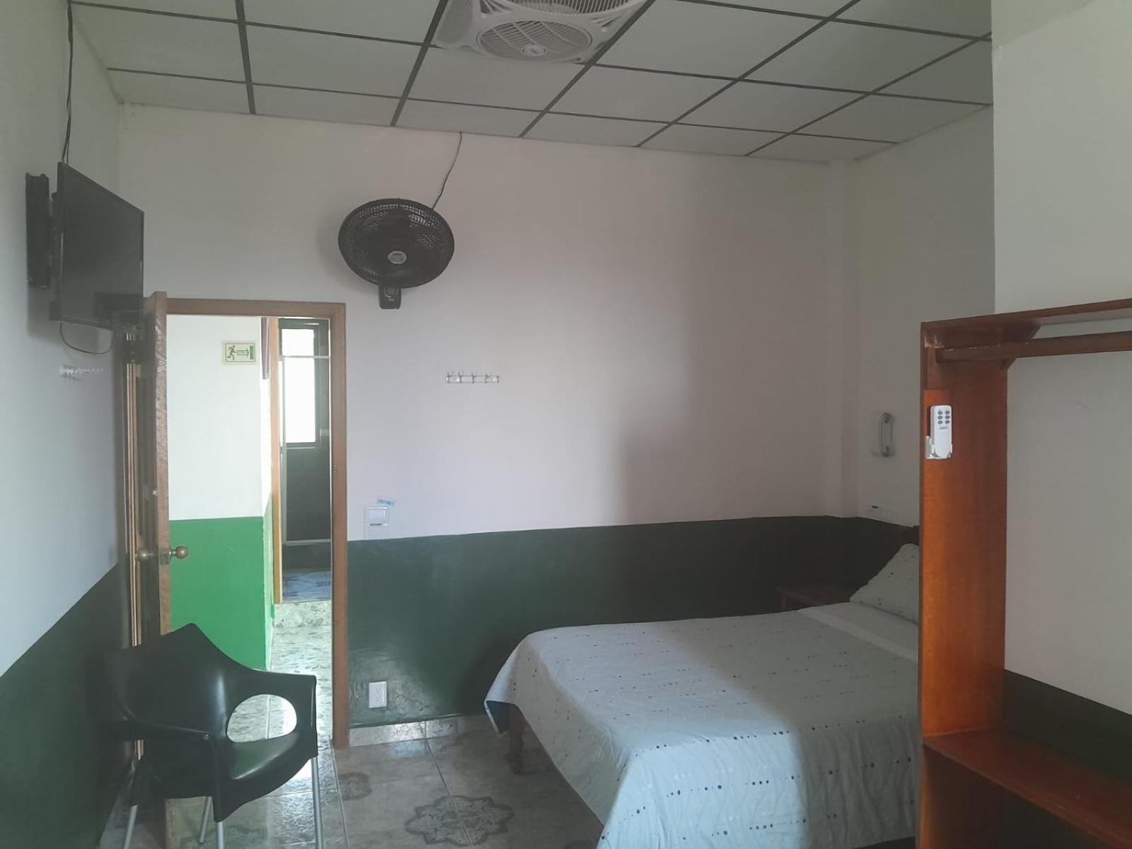 Hostal Limoncocha Тена Экстерьер фото