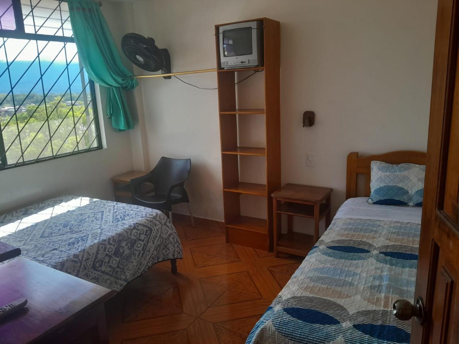 Hostal Limoncocha Тена Экстерьер фото
