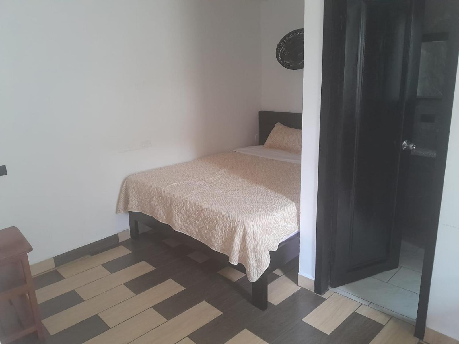 Hostal Limoncocha Тена Экстерьер фото