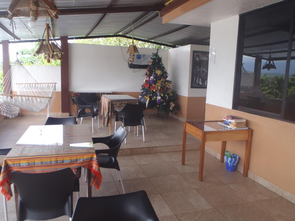 Hostal Limoncocha Тена Экстерьер фото